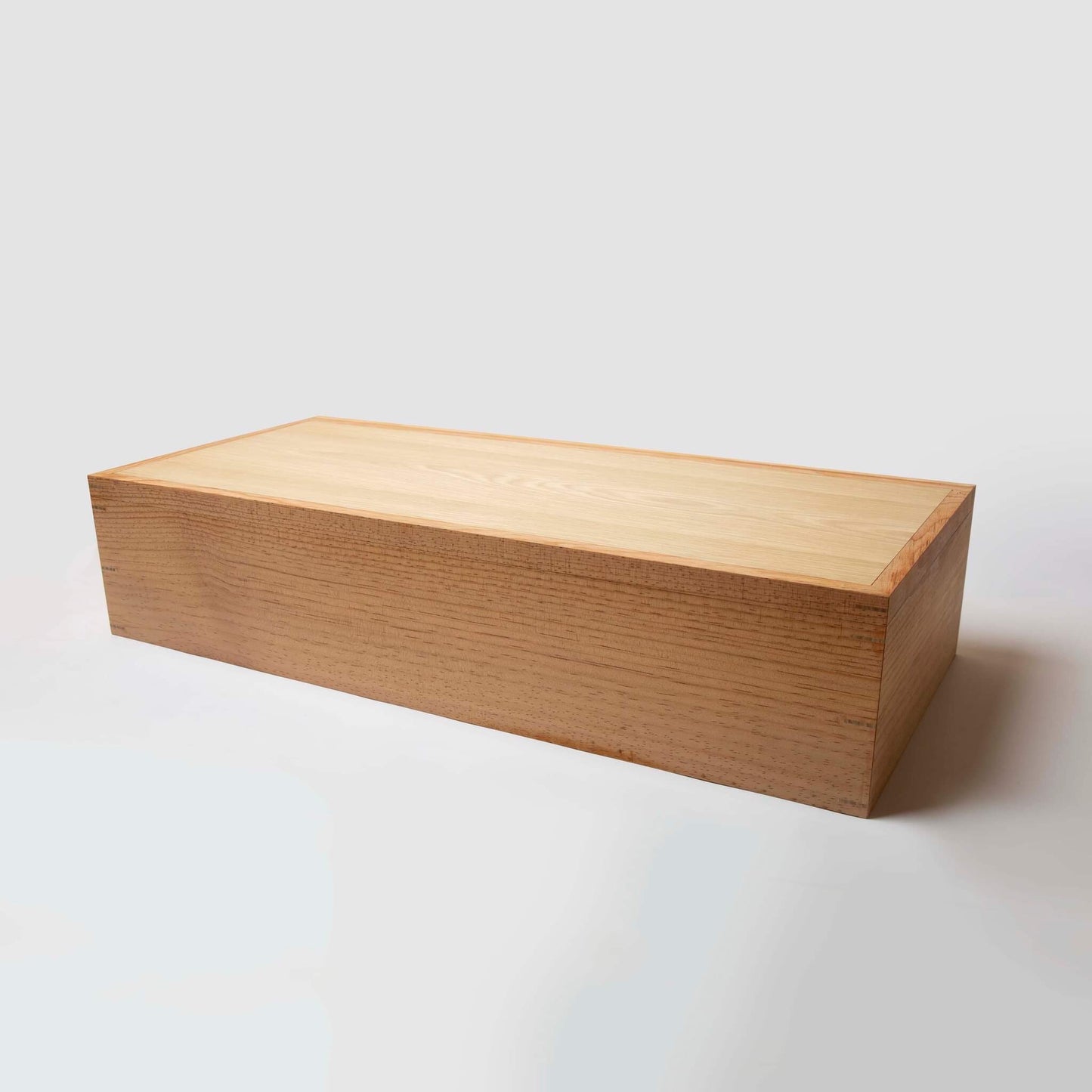 Wooden box holds 4 bottles of whisky (Pre Order)