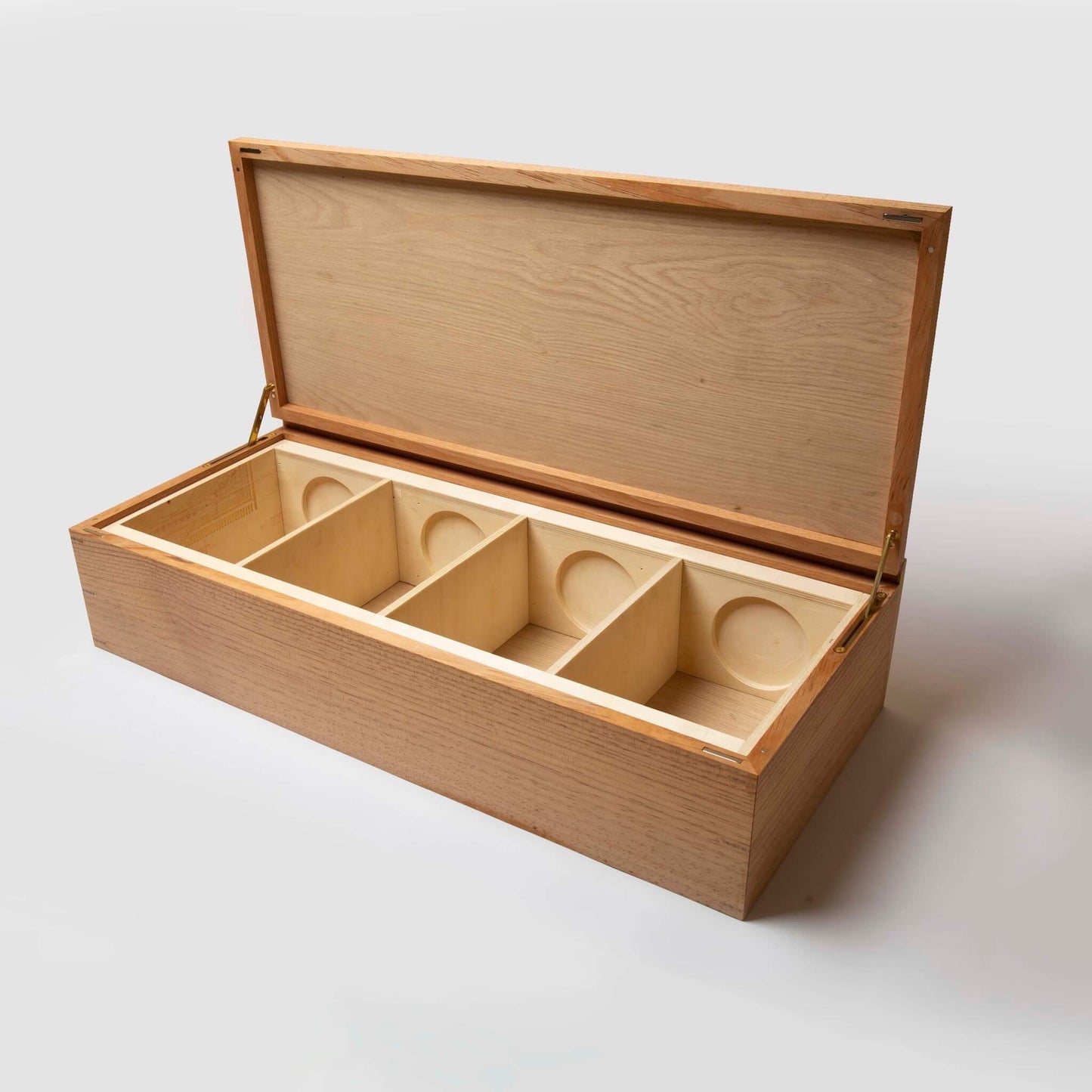 Wooden box holds 4 bottles of whisky (Pre Order)