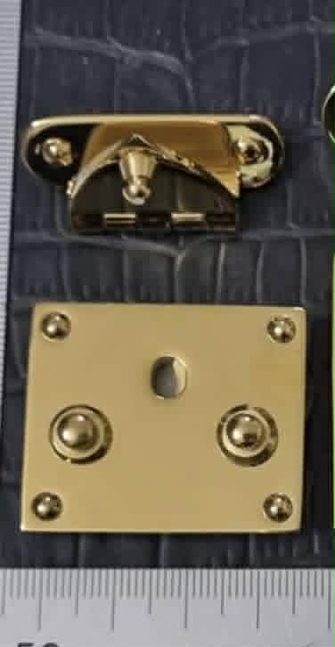 Medium Brass Box Latch